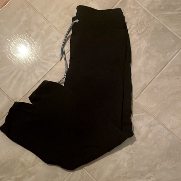 Roxy Pants - 🎀2 for $15🎀 Roxy Relaxed Fit Cargo Style Pant